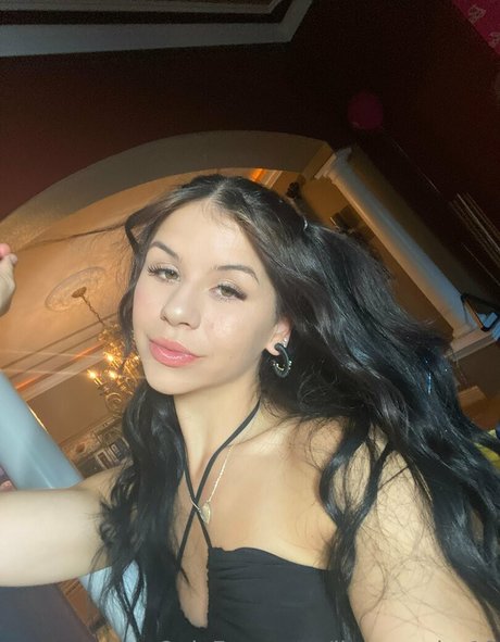 lizzysnyder18 pornostar nackt archiv