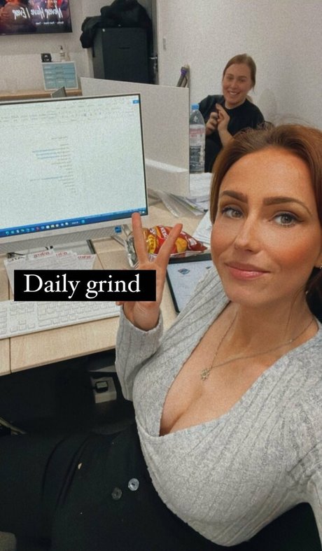 Cmariel1990 nackt bild