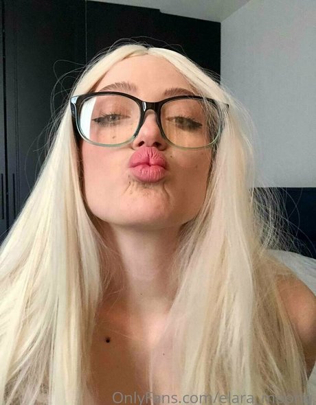 elara moonq beste hd bild