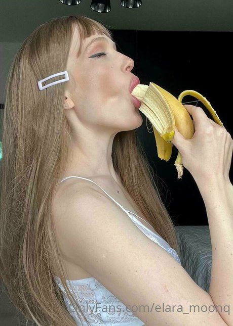 elara moonq erwachsene pornografische bilder