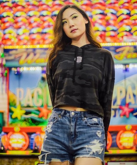 Fanfan nacktheit pornografische fotos