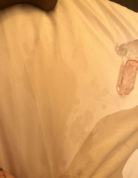 hostess onlyfans nacktheit top bild