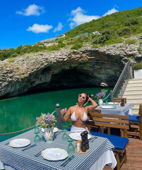 Bojana Stevanovic top pornostar galerien