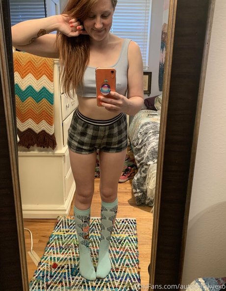 autumnskyexo xxx nackt archiv