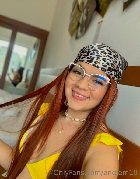 blonde junge onlyfans heiße hd bild