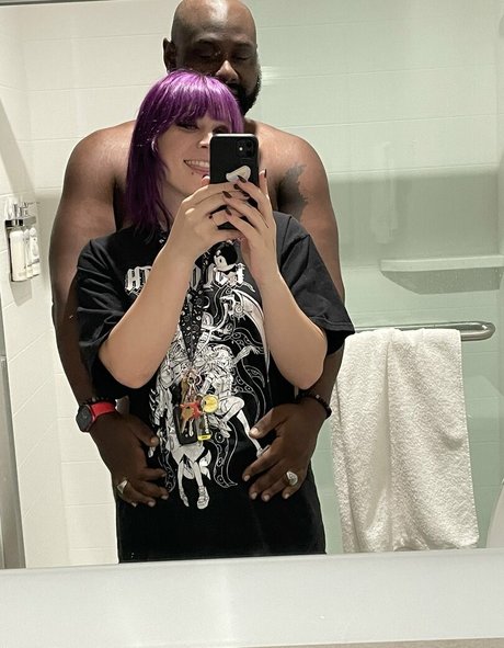 Princess Ivy nackten bild