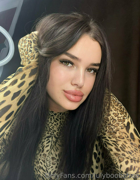 julyboobsfree nackt perfekte foto