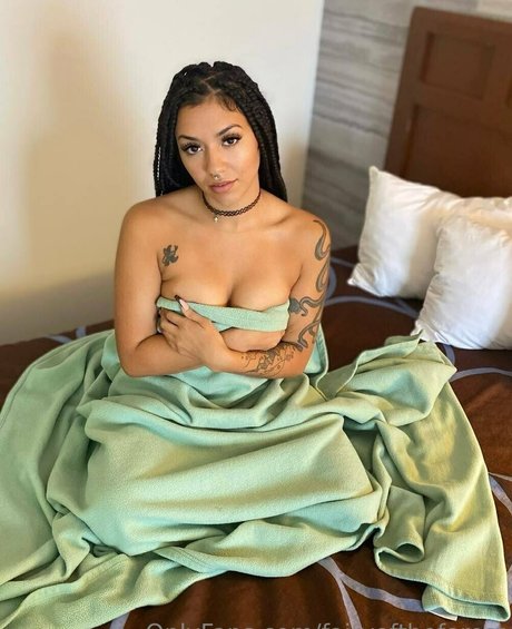 lunamorgantv erwachsene nackt galerien