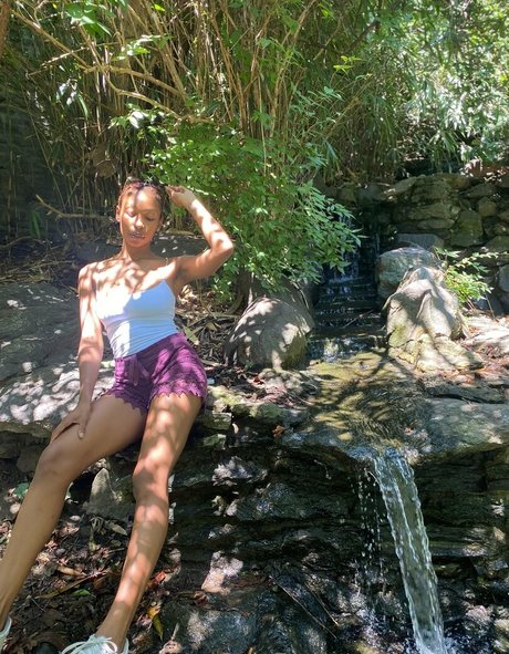 niaaliyah erotische freie galerie