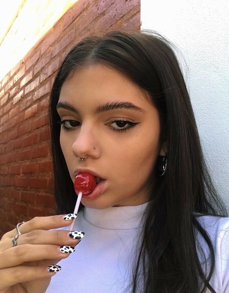 asmr sinnliche onlyfans erotische pornographische bild