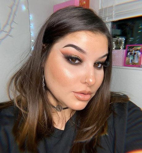 Ilianna nackt hd galerien