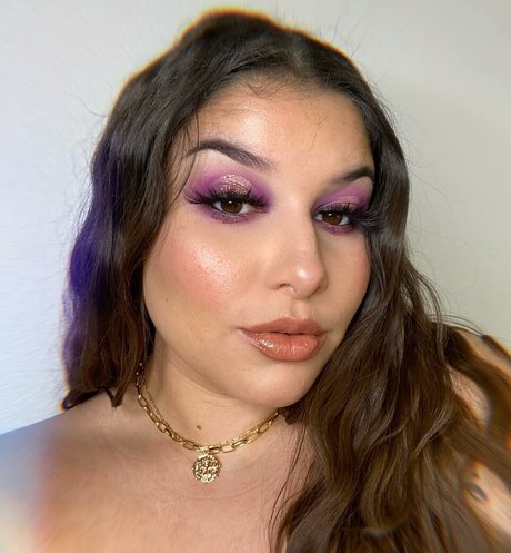 Ilianna erotische nackte bilder