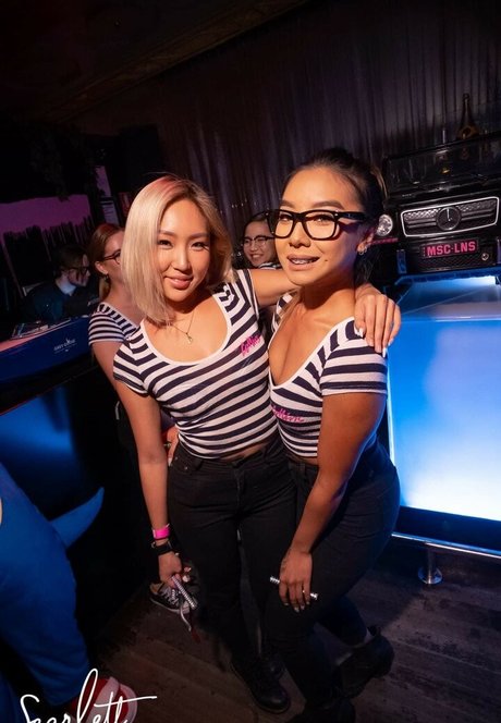 Jasminieyy perfekte akt fotos