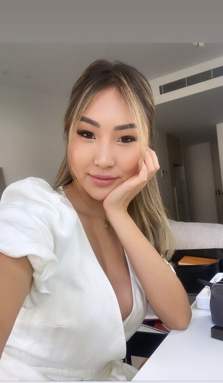 Jasminieyy nackt kunst galerie