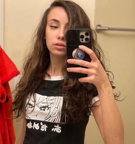 Lexi Lynx pornostar nette bild