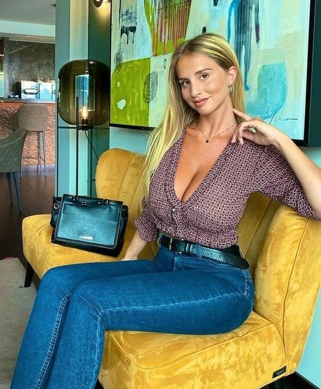 Meria Arreghini hübsche freie archiv