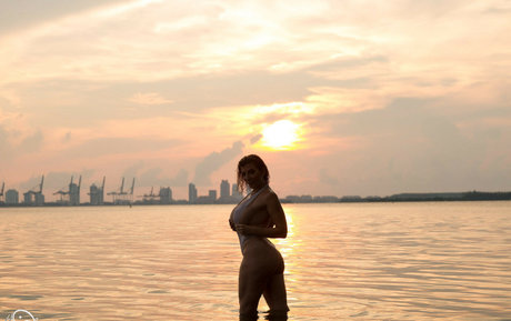 junge asiatische onlyfans xxx top archiv