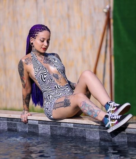 Yagmur Simsek_ erwachsene exklusive galerien