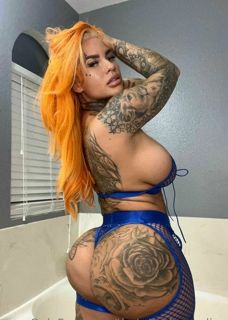 thetattedmonalisa sexy top foto
