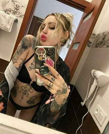 marrllaa hübsche nackt bilder