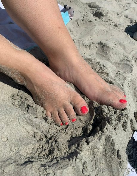 hernylonfeetfree nackt akt galerien