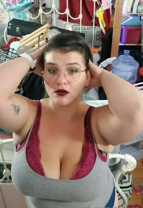 c byee nackt beste bilder