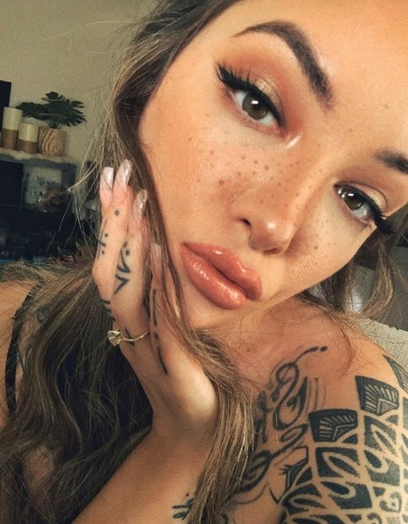 Brittany Zapata hd schöne galerie