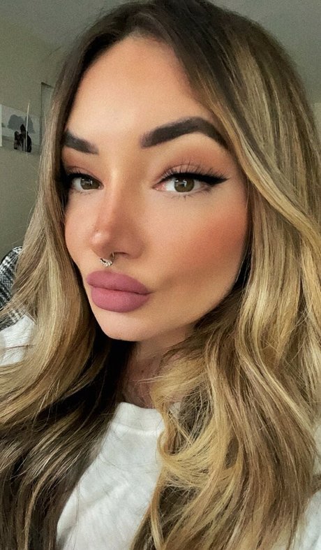 Brittany Zapata Bilder