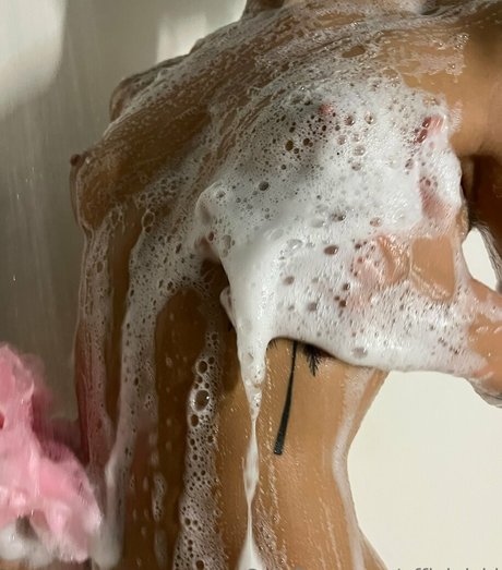 Kinley Turner beste erwachsene bilder