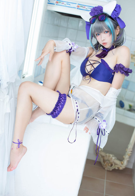 eeelyeee schauspielerin perfekte galerien