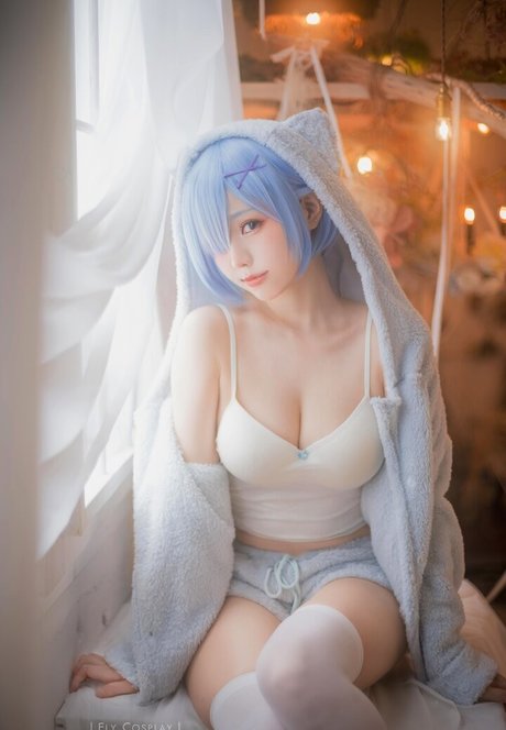 eeelyeee exklusive nette bild