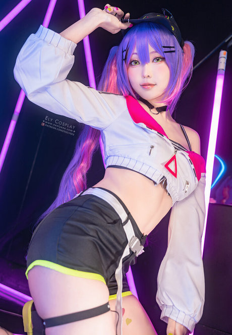 eeelyeee sexy kunst fotos