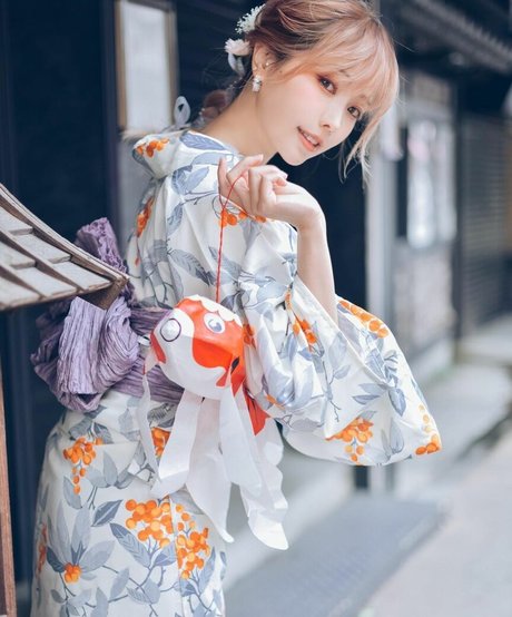 eeelyeee model pornografische fotos