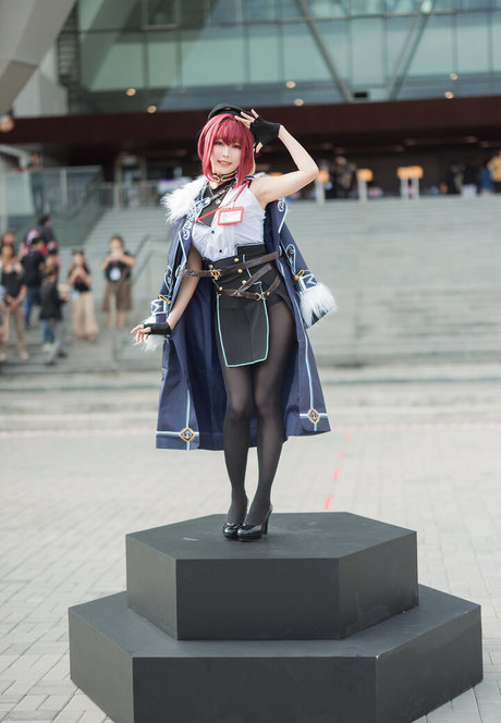 asiatische reife onlyfans sexy foto