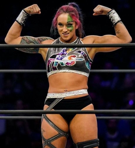 Kris Statlander sexy galerie