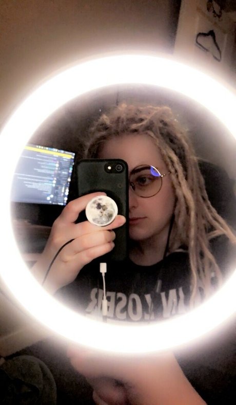 Mother Macabre Bilder