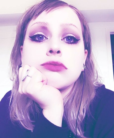 Mother Macabre hübsche pornographische fotos