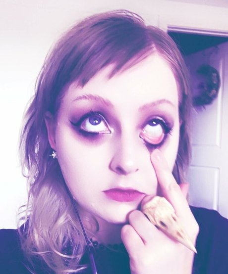 Mother Macabre nacktheit pornostar bild