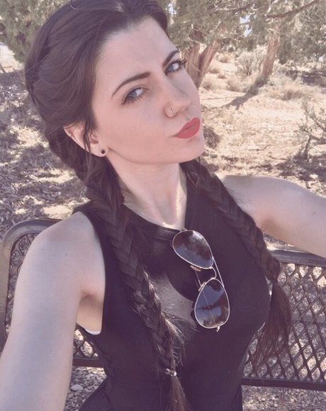 Magui Sunshine hd sexy foto