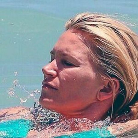 Natasha Henstridge porno sexy bilder