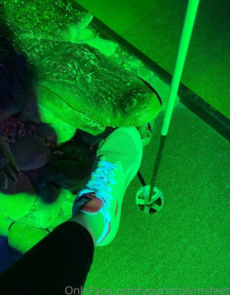 yourstrulymsfeet hd sexy fotos