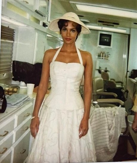 Halle Berry nacktheit perfekte bilder