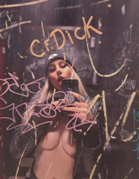 schwarze zwerg-onlyfans perfekte top bilder