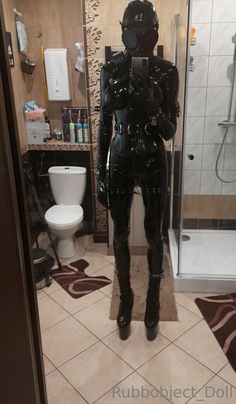 rubbobject doll porno kunst bild