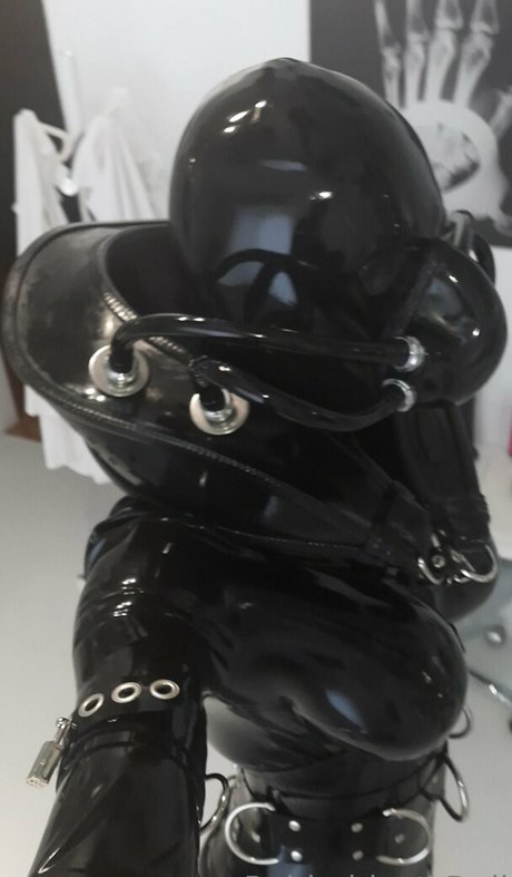 rubbobject doll nacktheit pornostar foto