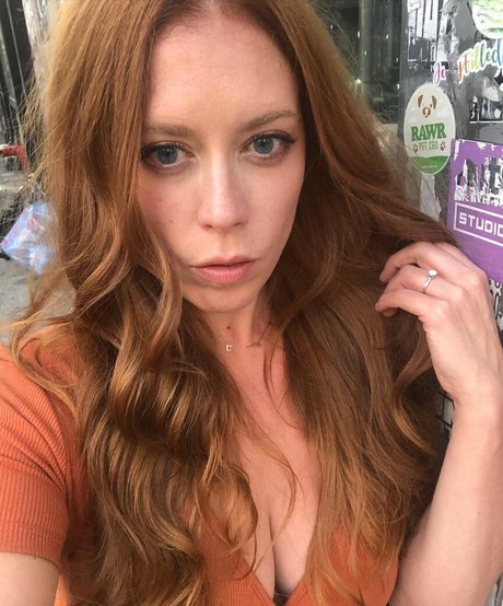 Chrissie Mayr top pornostar galerie