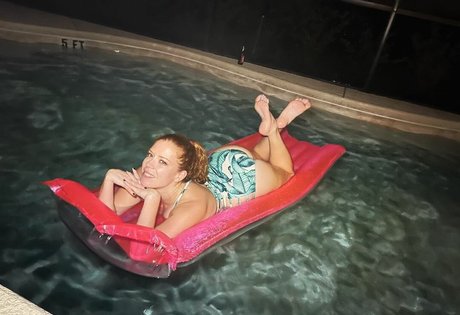 Chrissie Mayr pornostar xxx galerie