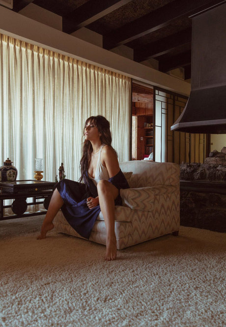 Stephanie Beatriz top pornografische fotos