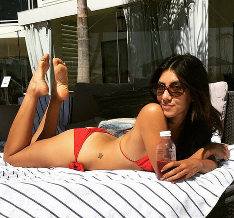 Stephanie Beatriz erwachsene sexy bild
