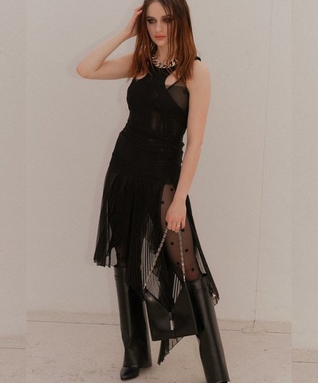 Joey King nacktheit galerie